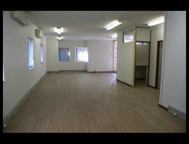 103M² OFFICE TO LET IN FORESHORE